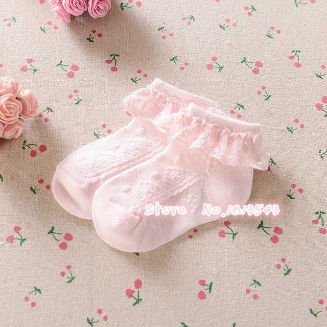 Retro Lace Ruffle Ankle Length Socks